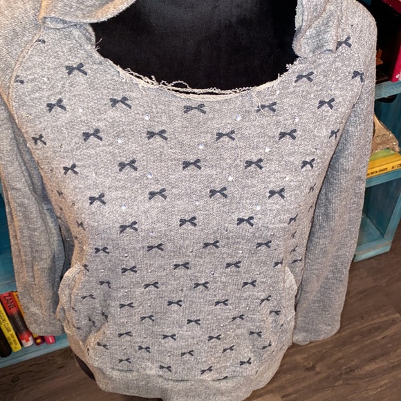 Distressed + Diamonds = 💃🏽 - Picture 3 of 6